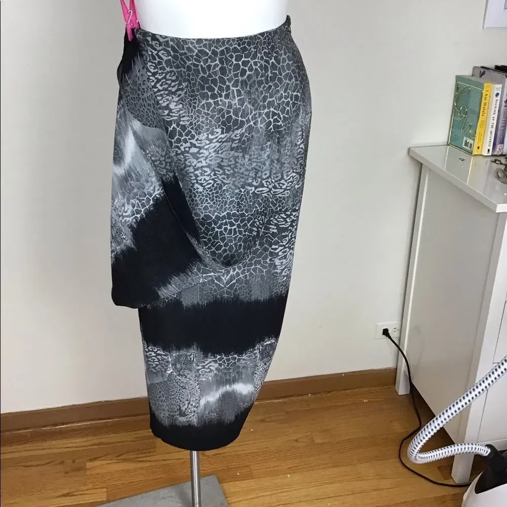Gianni gray 2 pc skirt and top set size 12.